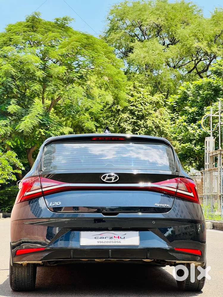 Hyundai I20 Sportz 1.2 Ivt Dual Tone, 2022, Petrol