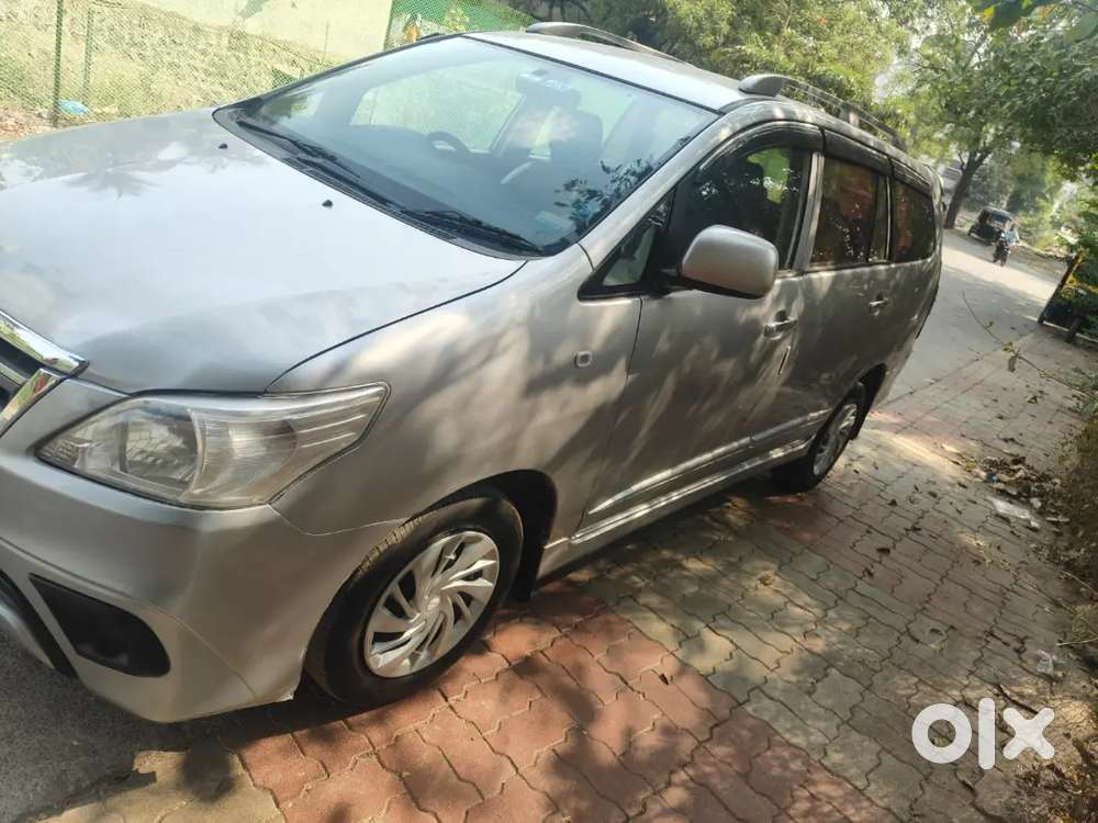 Toyota Innova 2015 Diesel Well Maintained