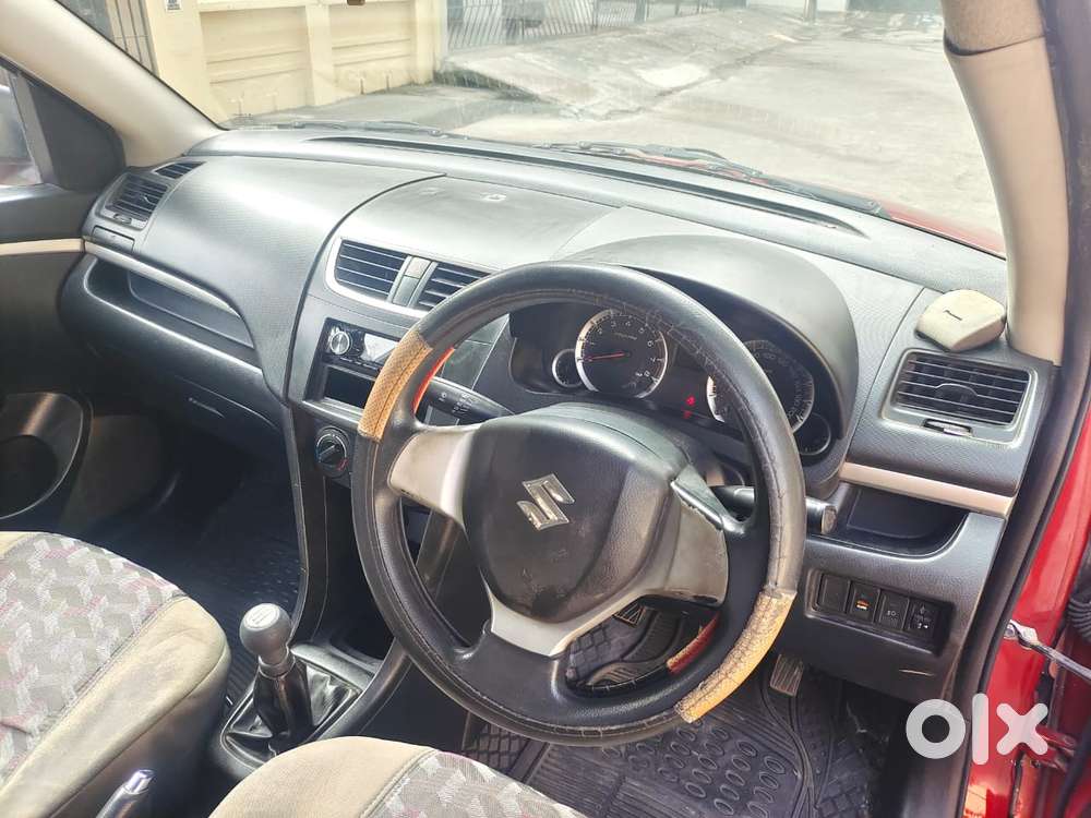 Maruti Suzuki Swift Vxi + Manual, 2012, Petrol
