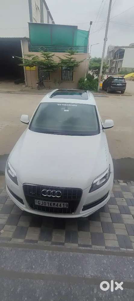 Audi Q7 2011 Diesel 128000 Km Driven