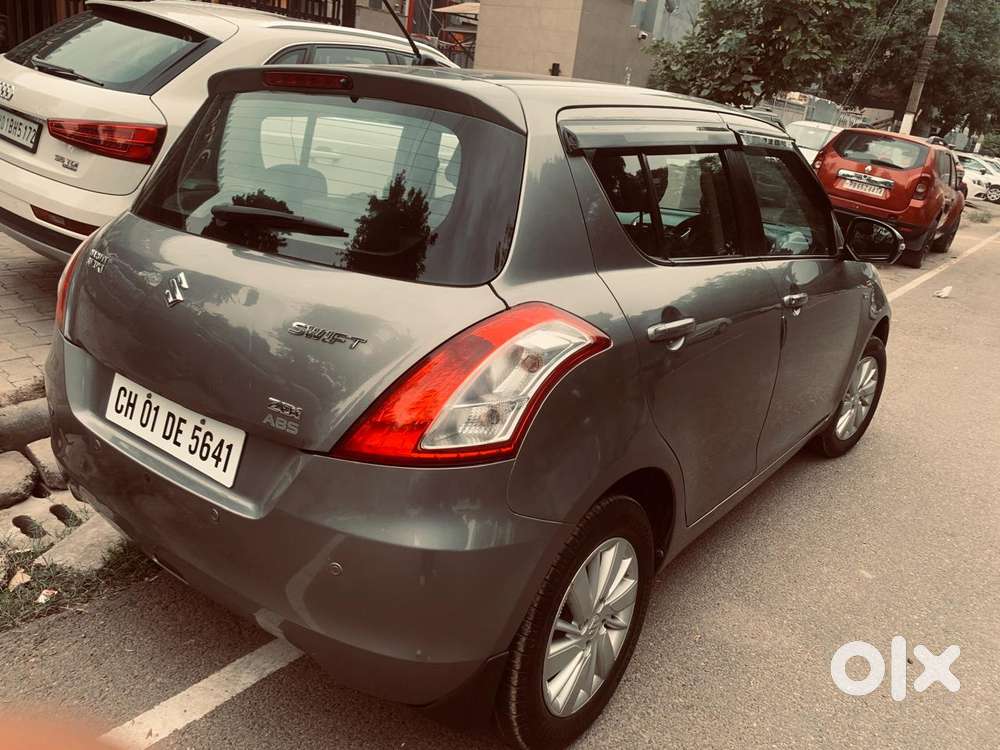 Maruti Suzuki Swift Zdi Plus, 2015, Diesel