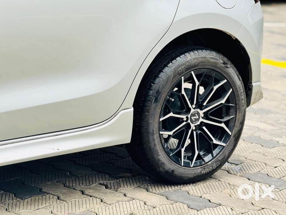 Maruti Suzuki Swift Zxi Plus, 2021, Petrol