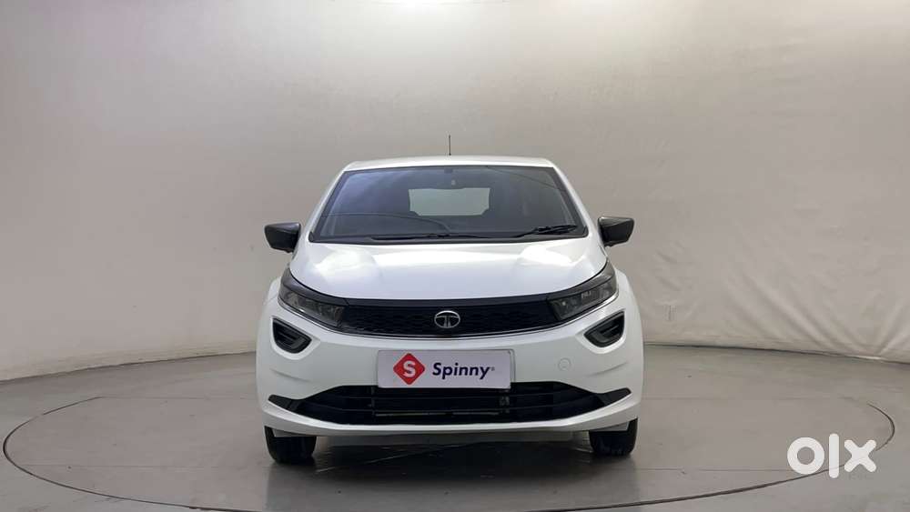 Tata Altroz 1.2 Xma Plus, 2025, Petrol