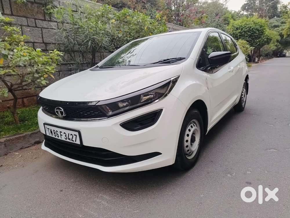 Tata Altroz 1.2 Xe, 2021, Petrol