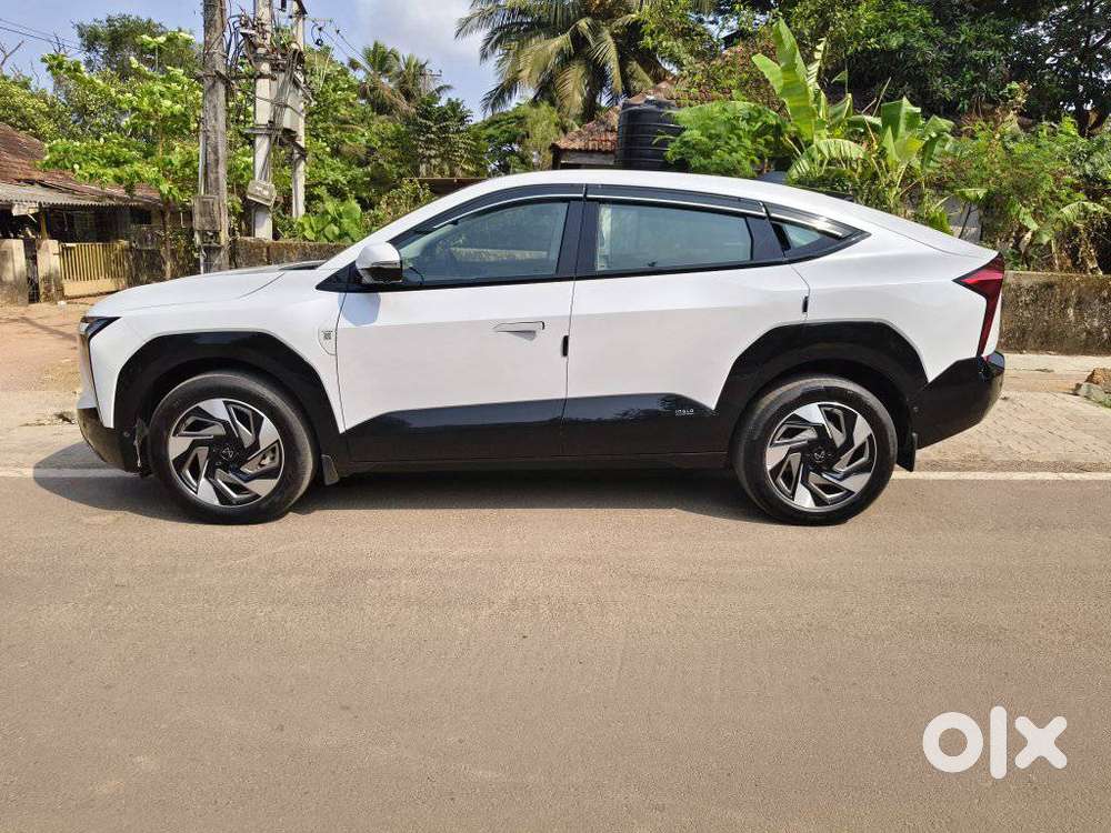 Mahindra Xev 9e Three B79 Kwh, 2025, Electric