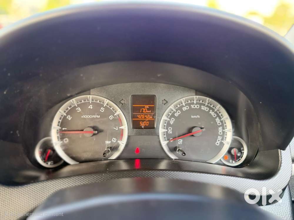 Maruti Suzuki Swift Vxi Optional, 2017, Petrol