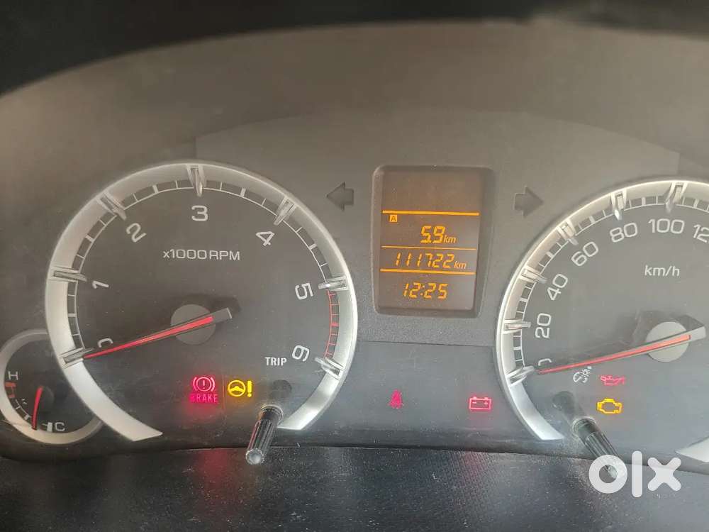 Maruti Suzuki Swift Dzire 2012