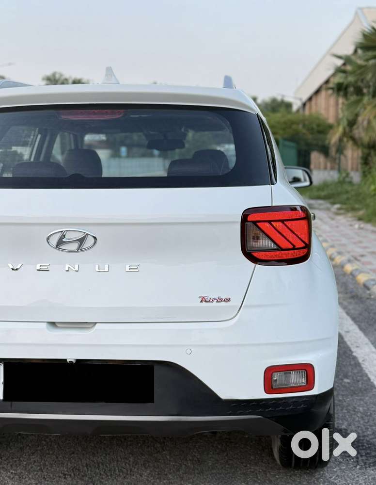 Hyundai Venue 1.0 Sx (o) Turbo Dct, 2020, Petrol