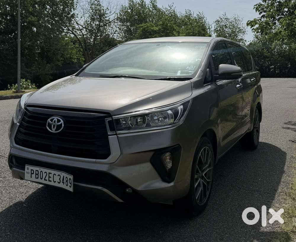 Toyota Innova Crysta 2.4 Gx Limited Edition At 7 Str, 2021, Diesel