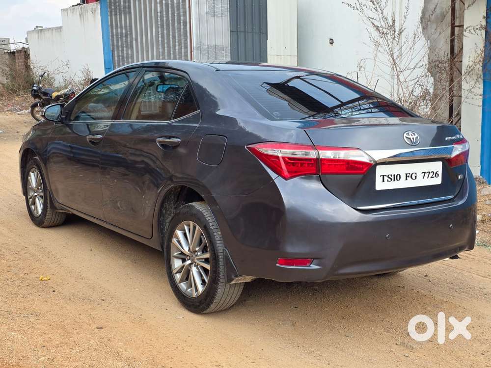Toyota Corolla Altis Gl, 2014, Petrol