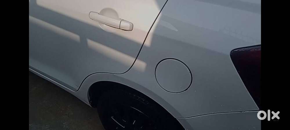 Button Start, Company Fitted Alloy Wheel