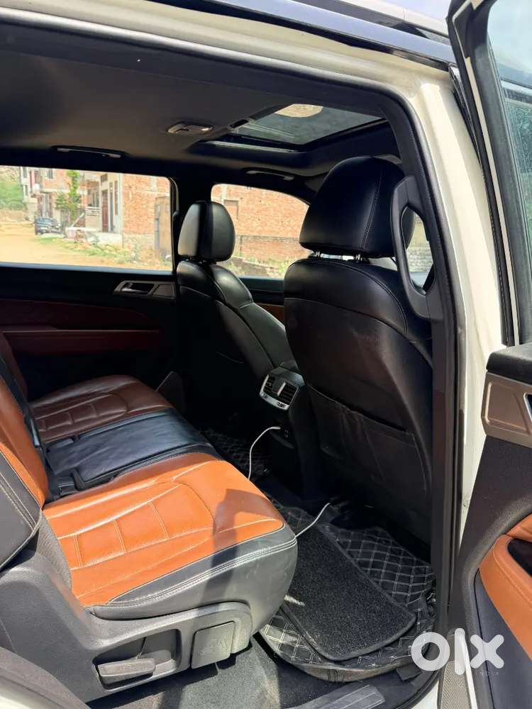 Mahindra Alturas G4 2.2 Diesel 2020