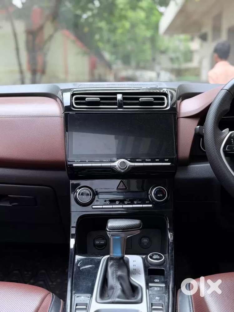 Hyundai Alcazar, 2023, Petrol
