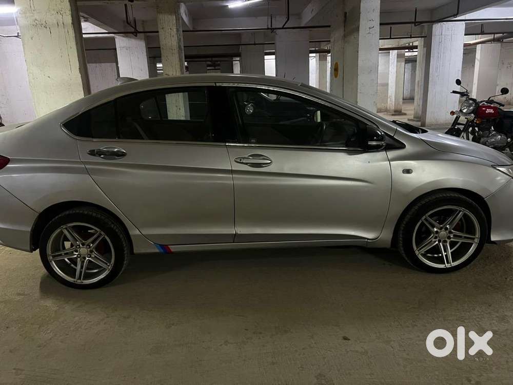 Car24 Spinny Call Na Krehonda City 2015 Petrol Well Maintained