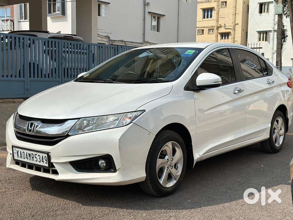 Honda City 1.5 V 5th Gen I-vtec Mt, 2016, Petrol