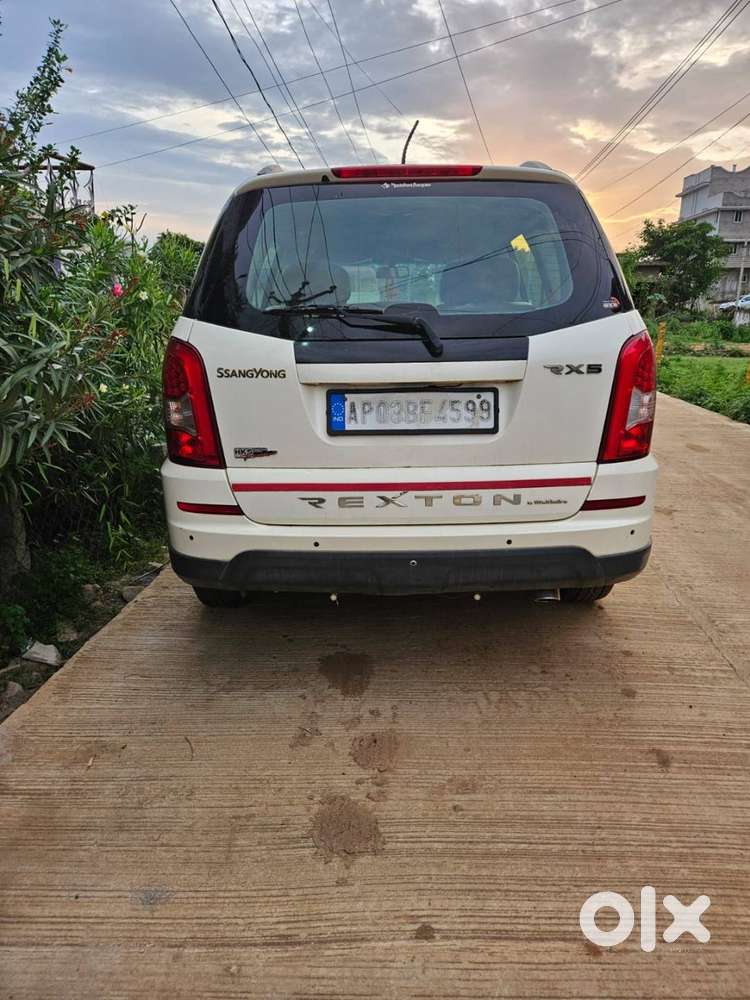 Ssangyong Rexton 2013 Diesel 101000 Km Driven Mint Condition Vehicle