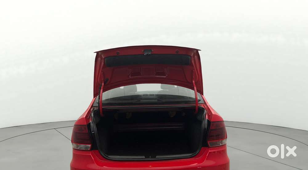 Volkswagen Vento 1.2 Highline Plus At 16 Alloy, 2019, Petrol