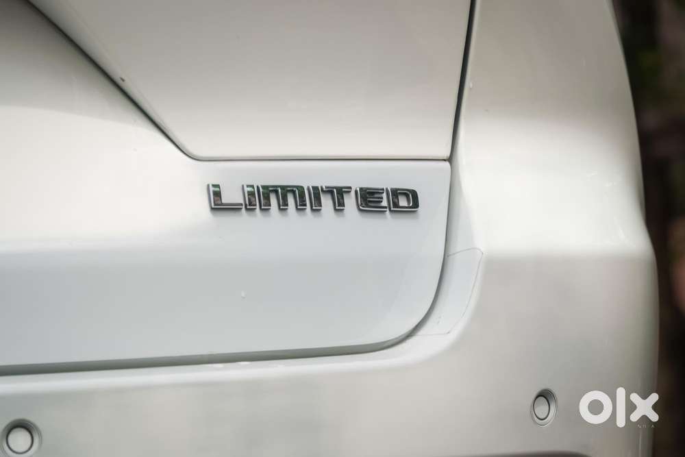 Jeep Grand Cherokee Limited (o) 4x4 At, 2023, Petrol