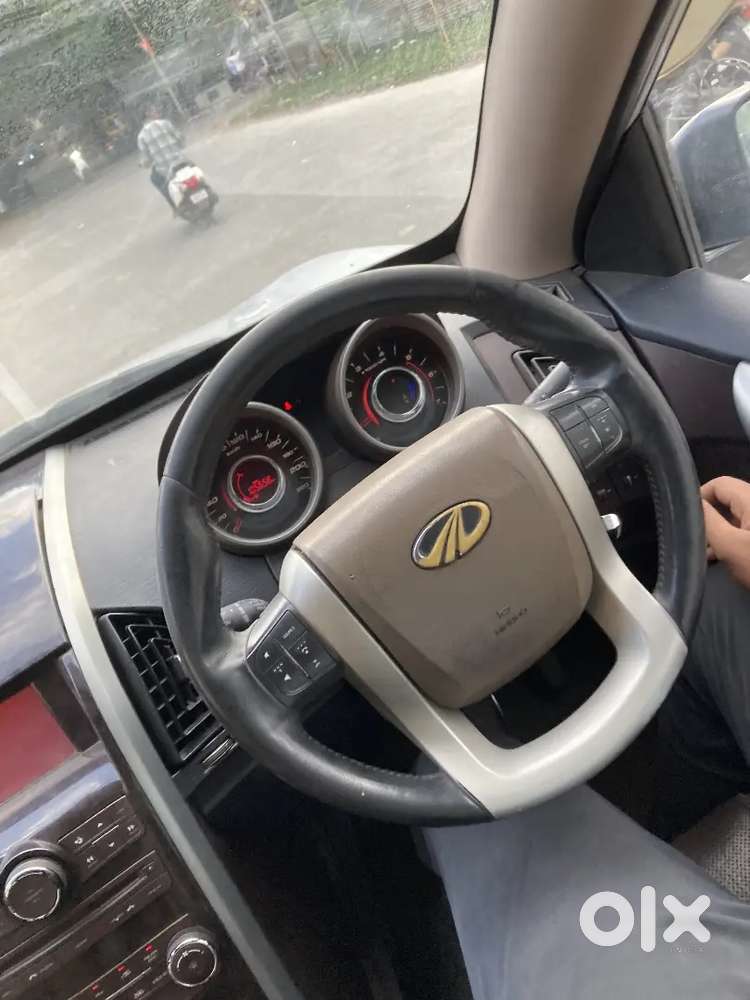 Mahindra Xuv500 2015 Diesel 105658 Km Driven