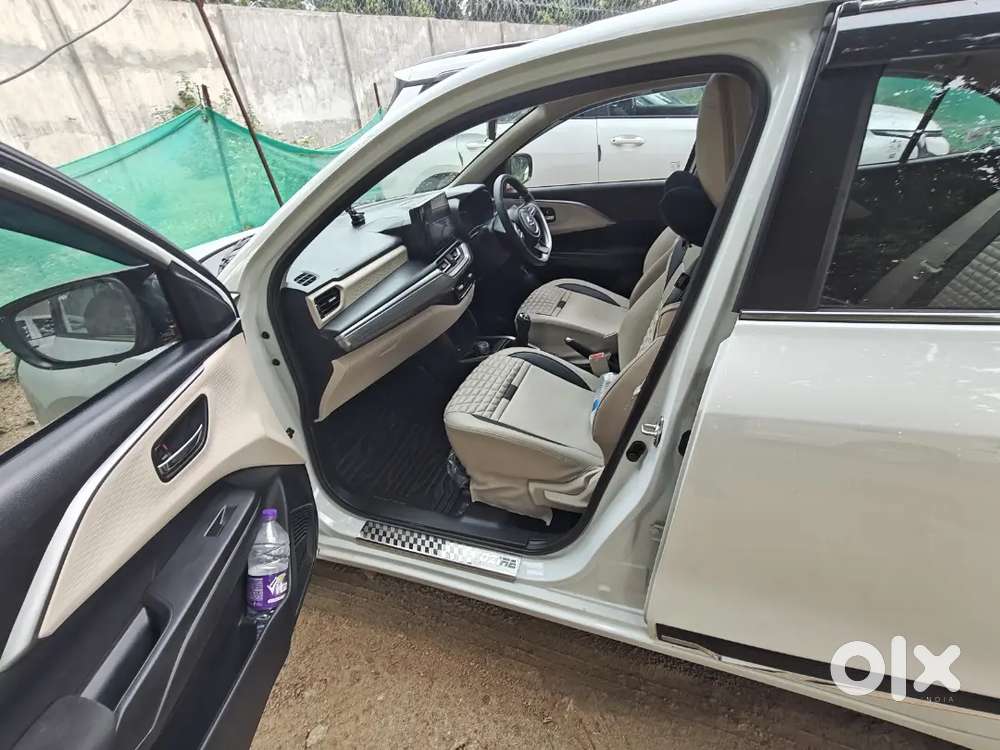 Maruti Suzuki Dzire Zxi + 2026 Petrol 4380 Km Driven