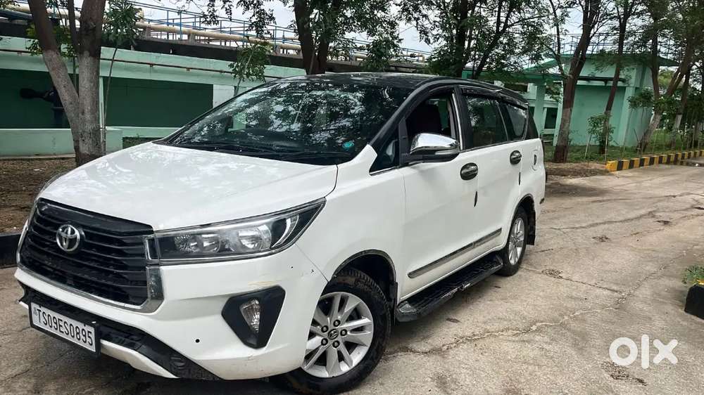 Toyota Innova Crysta 2017 Petrol Mt 7 Str
