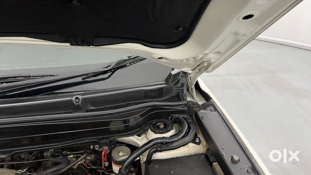 Maruti Suzuki Grand Vitara 1.5 Alpha Plus Intelligent Hybrid Ecvt, 2..