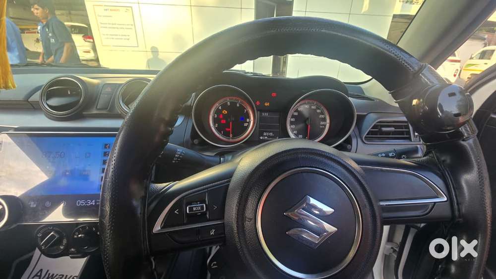 Maruti Suzuki Swift 1.2 Vxi (o), 2023, Petrol