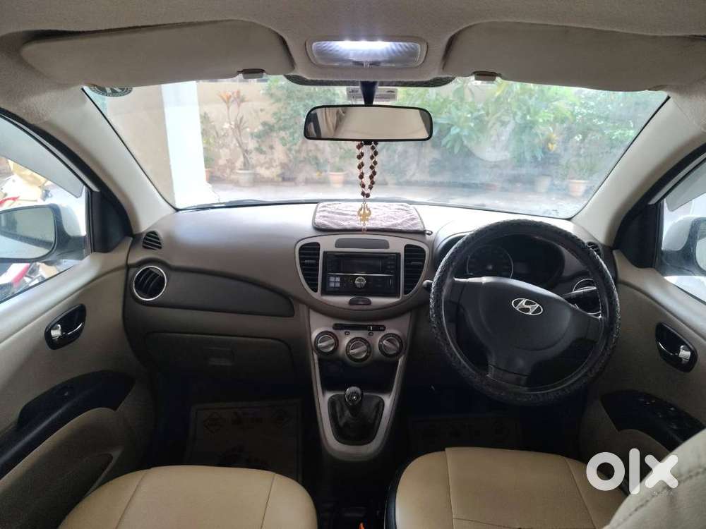 Hyundai I10 2012 Petrol &cng 24 To 26  Mileage Good Condition