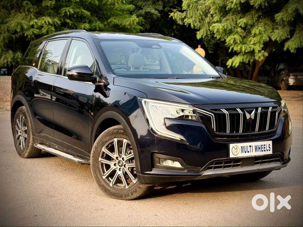 Mahindra Xuv700 2.0 Ax 7 Petrol At Str, 2023, Petrol