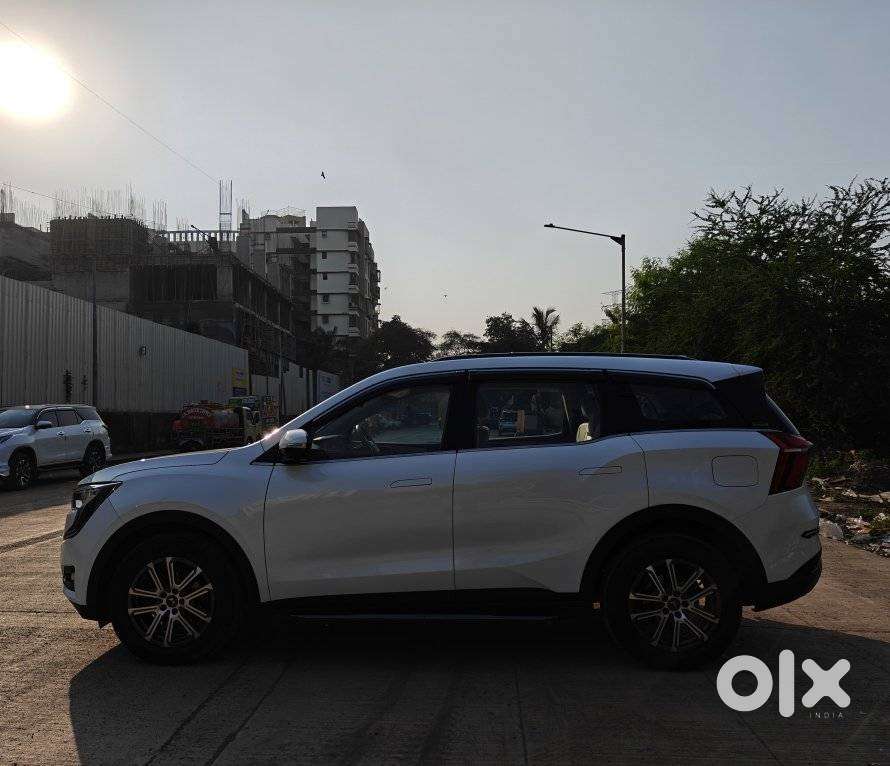 Mahindra Xuv700 2.0 Ax 7 Petrol At Luxury Pack Str, 2021, Petrol