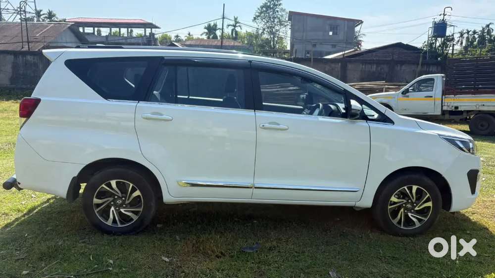 Innova Crysta