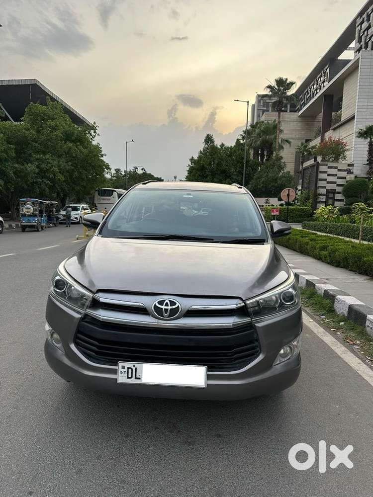 Toyota Innova Crysta 2017 Diesel Well Maintained