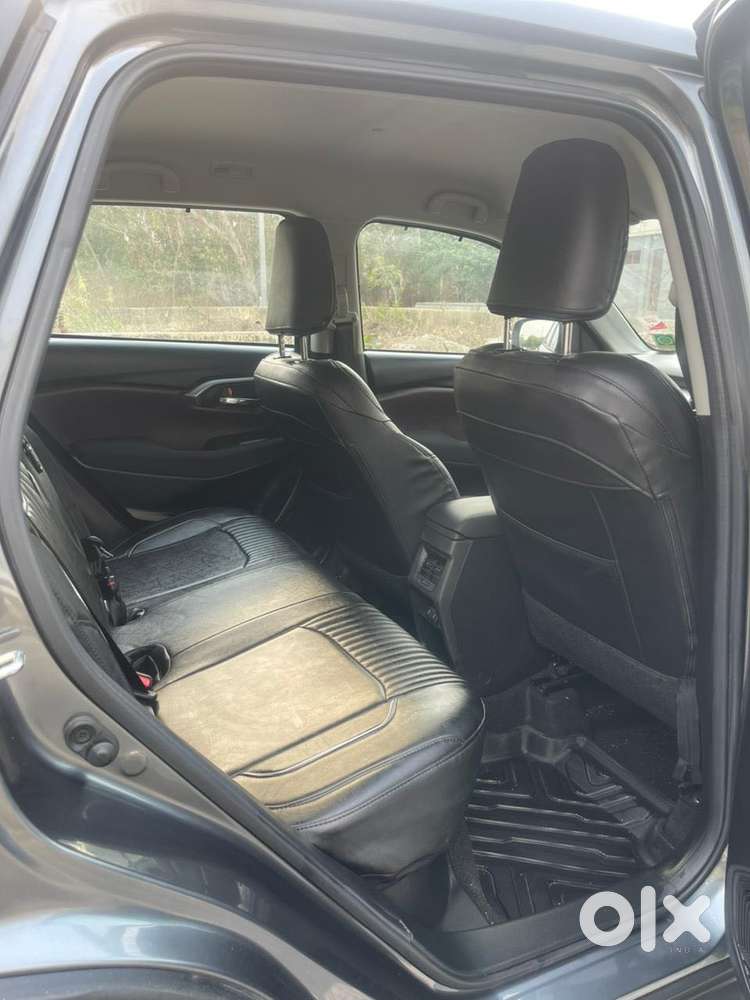 Maruti Suzuki Vitara Brezza G Smart Hybrid Alpha, 2025, Petrol