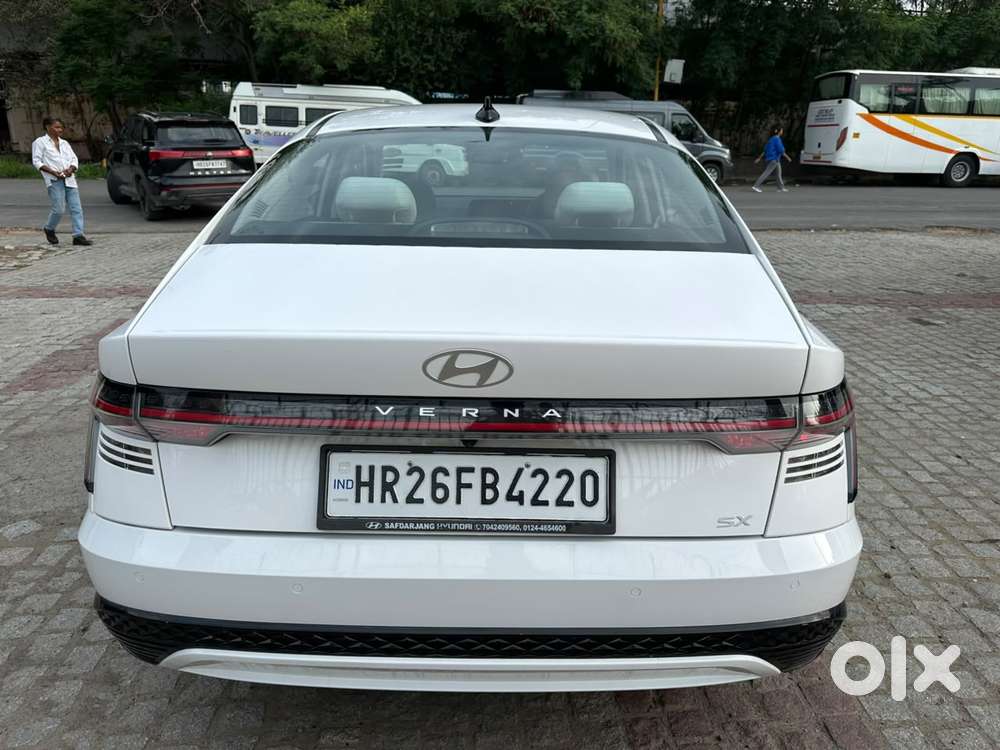 Hyundai Verna Sx 1.5 Petrol Ivt, 2023, Petrol