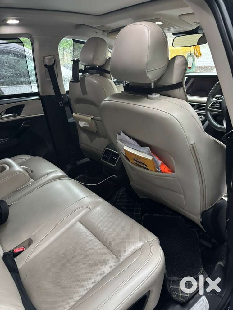 Mahindra Xuv700 Petrol 2022