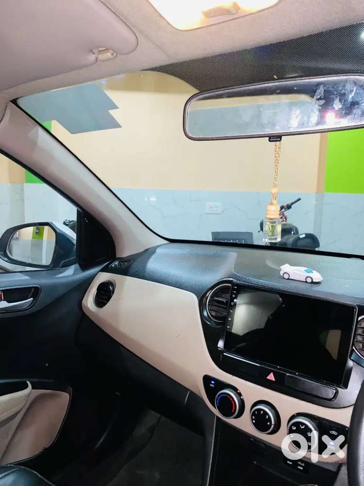 Hyundai Grand I10 Sportz ( Push Button Start )( September ) 2014 Model