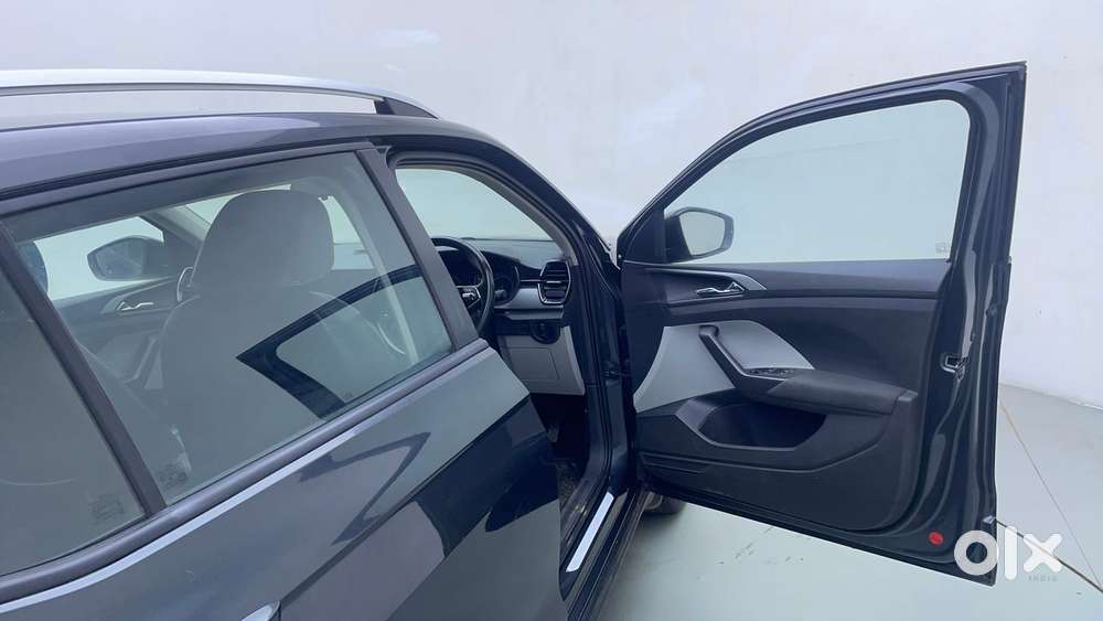 Skoda Kushaq 1.0 Tsi Ambition At, 2023, Petrol