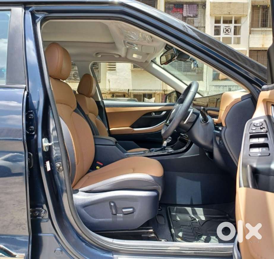 Hyundai Alcazar Signature 1.5 Petrol Dct 7str, 2025, Petrol