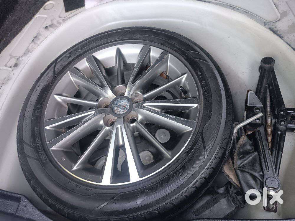 Toyota Corolla Altis 2013-2017 Vl At, 2014, Petrol