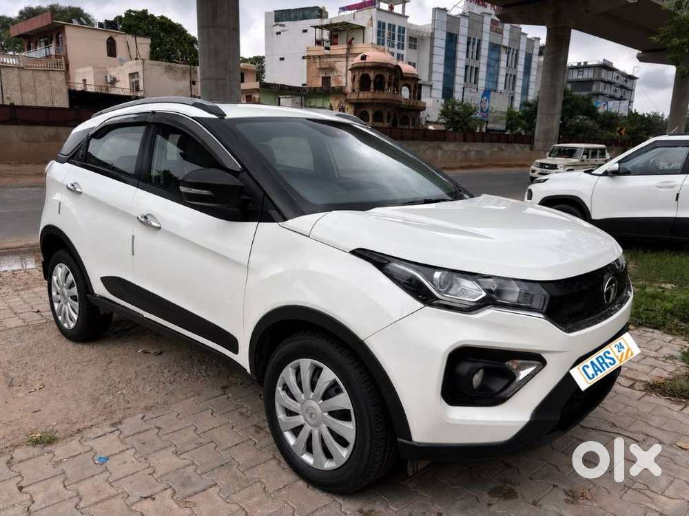 Tata Nexon 1.2 Revotron Xm (s), 2023, Petrol