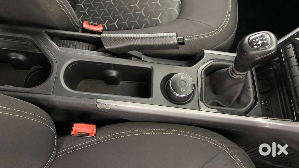 Tata Nexon 1.2 Revotron Xm (s), 2022, Petrol