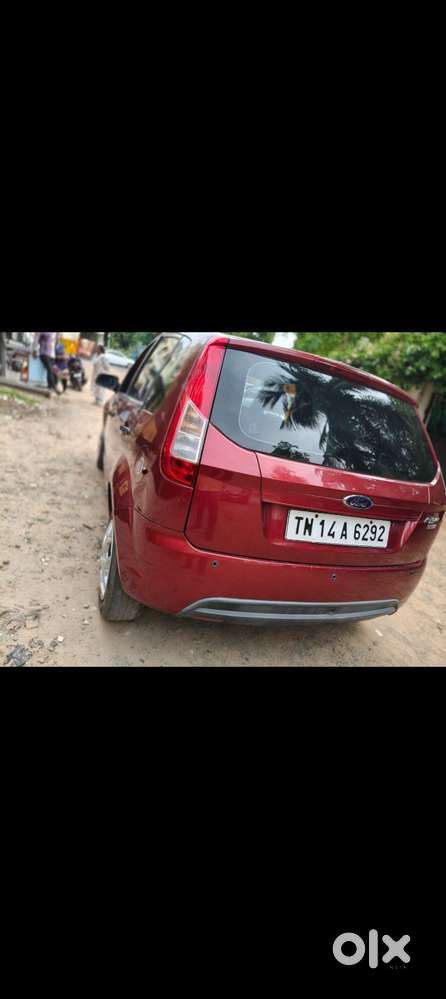 Ford Figo, 2014, Petrol