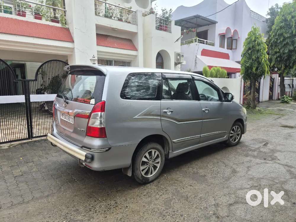 Grey Toyota Innova