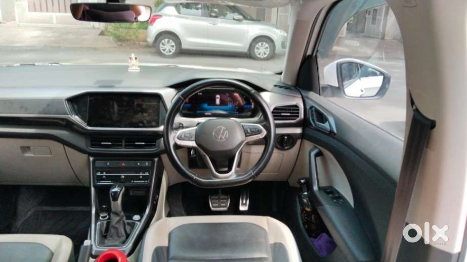 Volkswagen Taigun 1.0 Tsi Topline At, 2023, Petrol