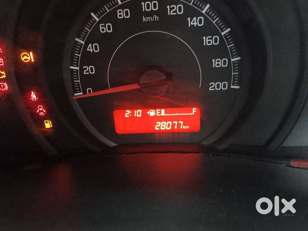 Maruti Suzuki Swift 1.2 Lxi (o), 2020, Petrol