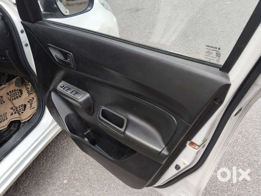 Maruti Suzuki Swift Lxi, 2018, Cng & Hybrids