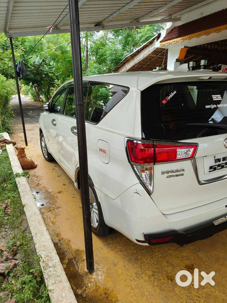 Toyota Innova Crysta (2017)
