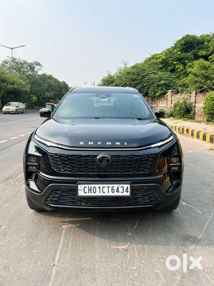 Tata Safari Accomplished Plus Dark Edition At, 2024, Diesel