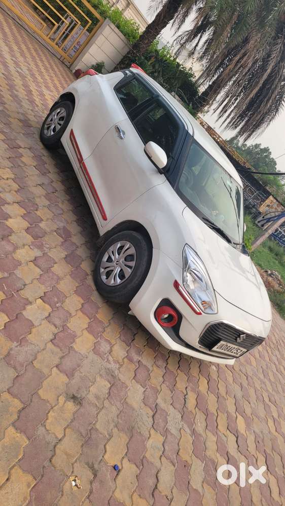 Maruti Suzuki Swift Vxi + Manual, 2018, Petrol