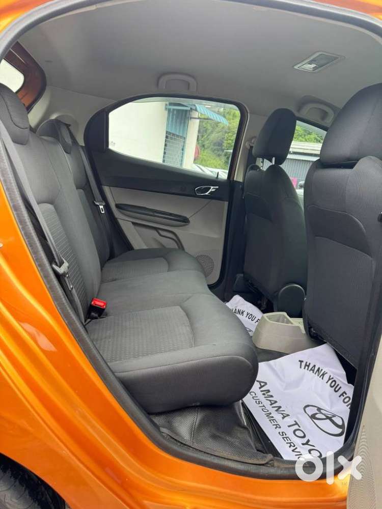Tata Tiago 1.2 Revotron Xza, 2018, Petrol